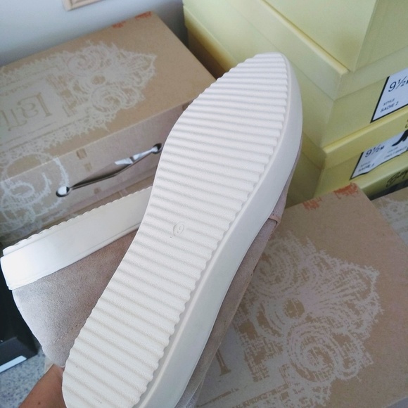 🆕🌿SUNDANCE SUEDE EMBROIDERED SLIP ONS🌿 - Picture 7 of 8